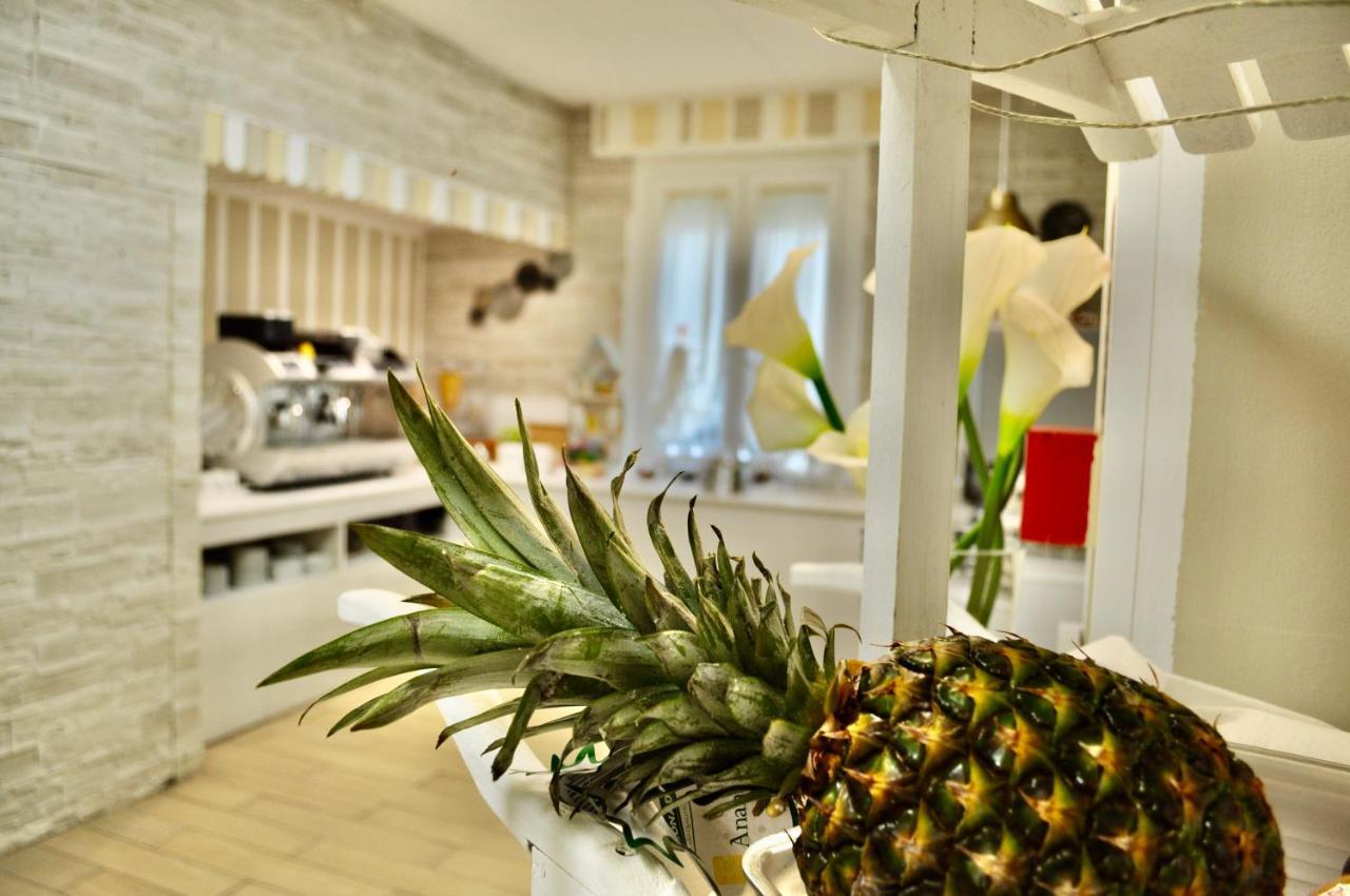 Corallo Garni Hotel 3*