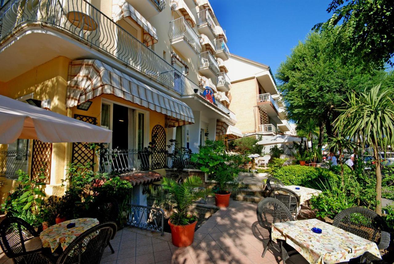 Corallo Garni Hotel