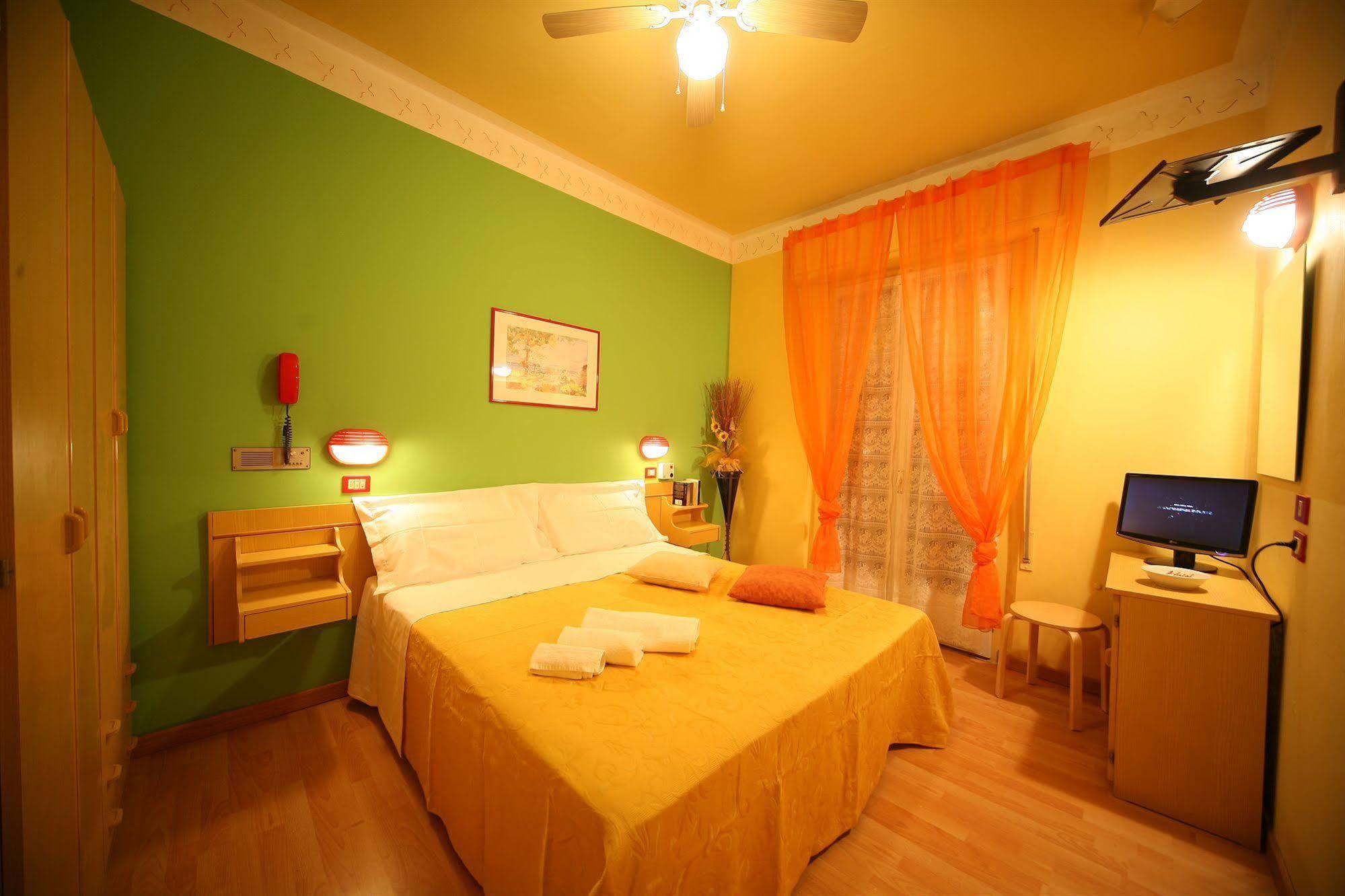 Corallo Garni Hotel 3*